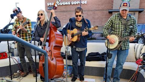 Photograph of the Manitou Strings performing