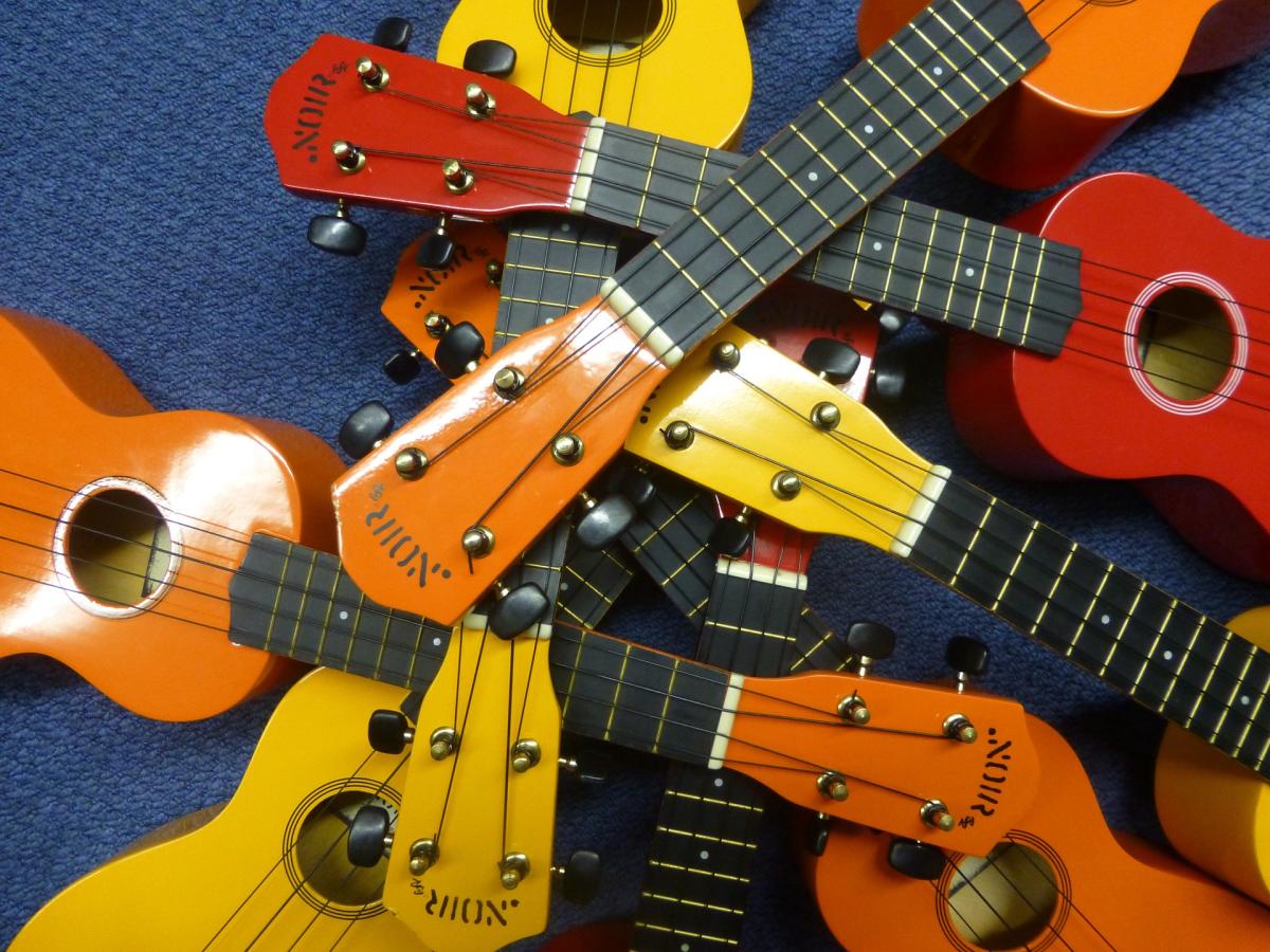 Ukuleles 